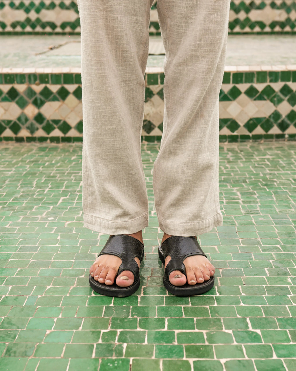 Men's Leather Sandals in Black