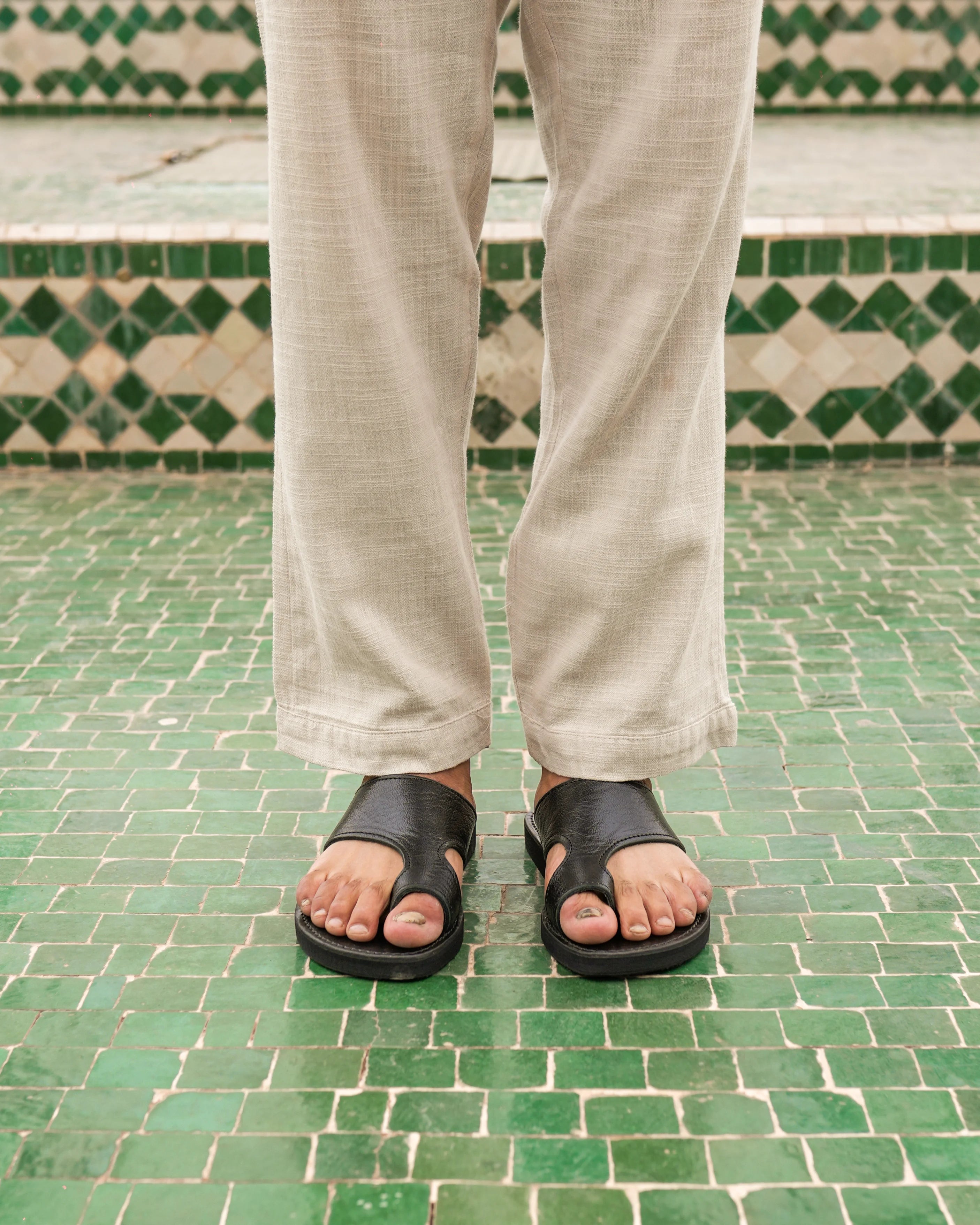 Men's Leather Sandals in Black