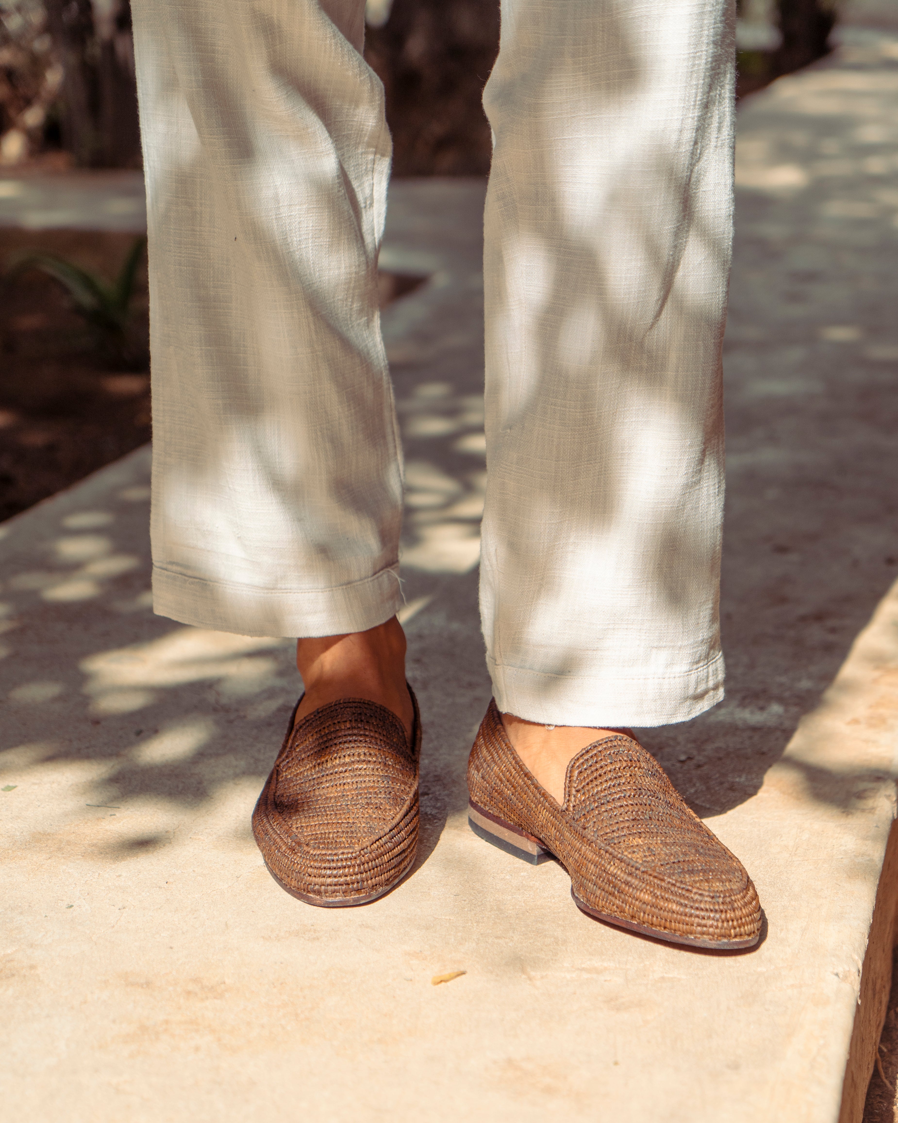 Men's Raffia Loafers in Pure Dark Brown