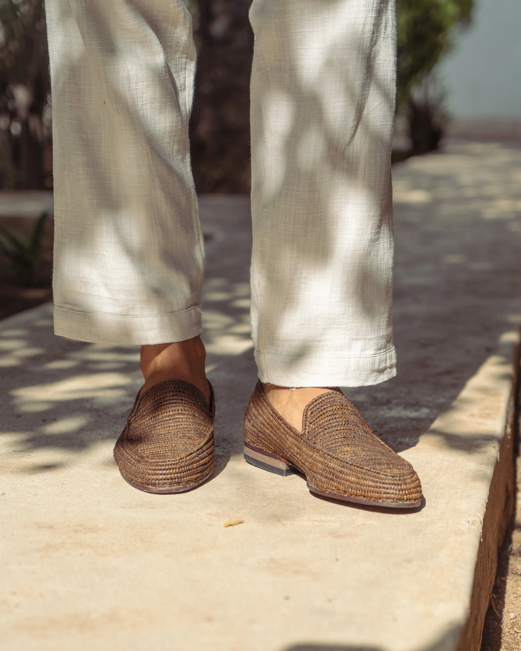 Men's Raffia Loafers in Pure Dark Brown