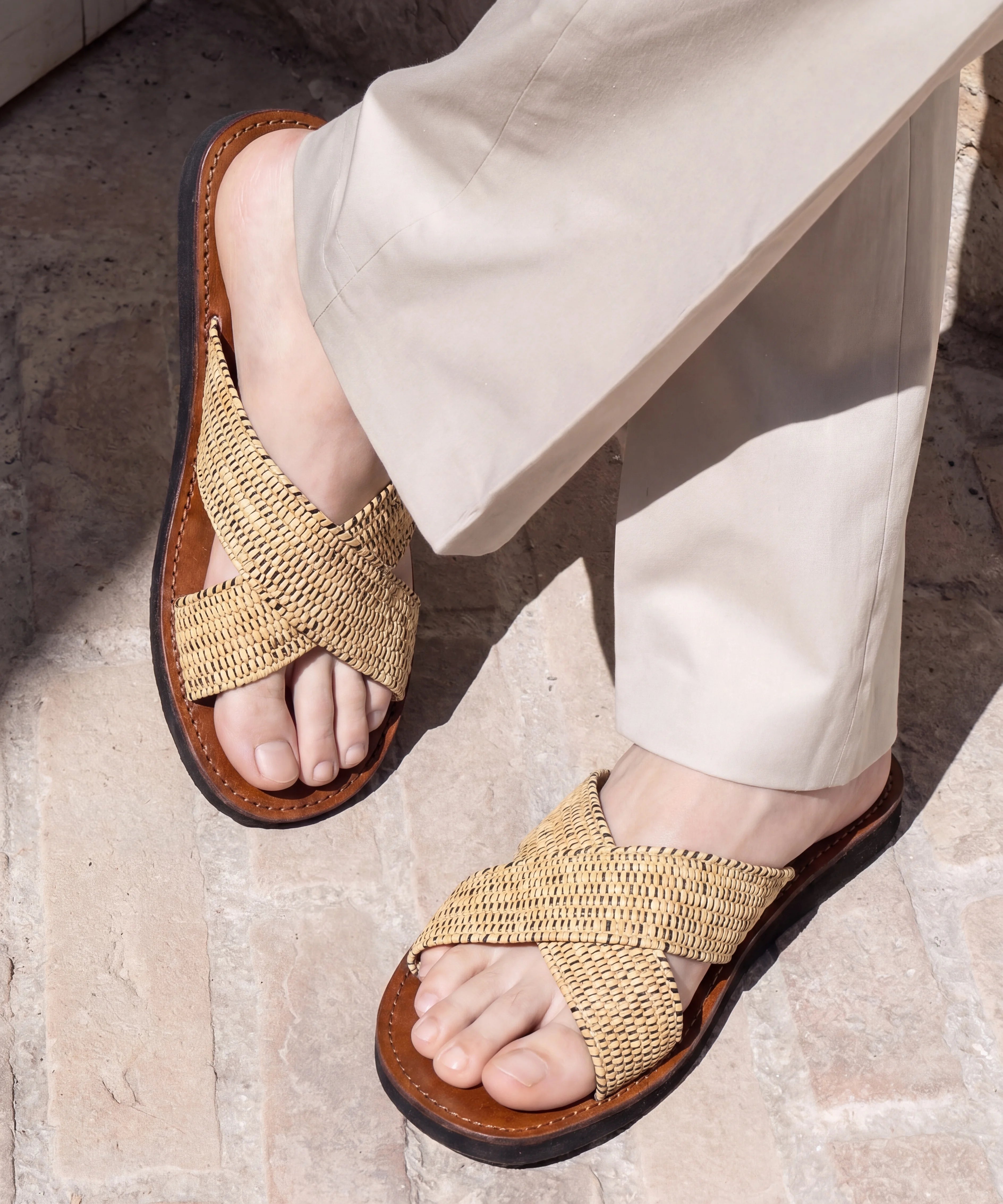 Men's Leather Sandals in Natural