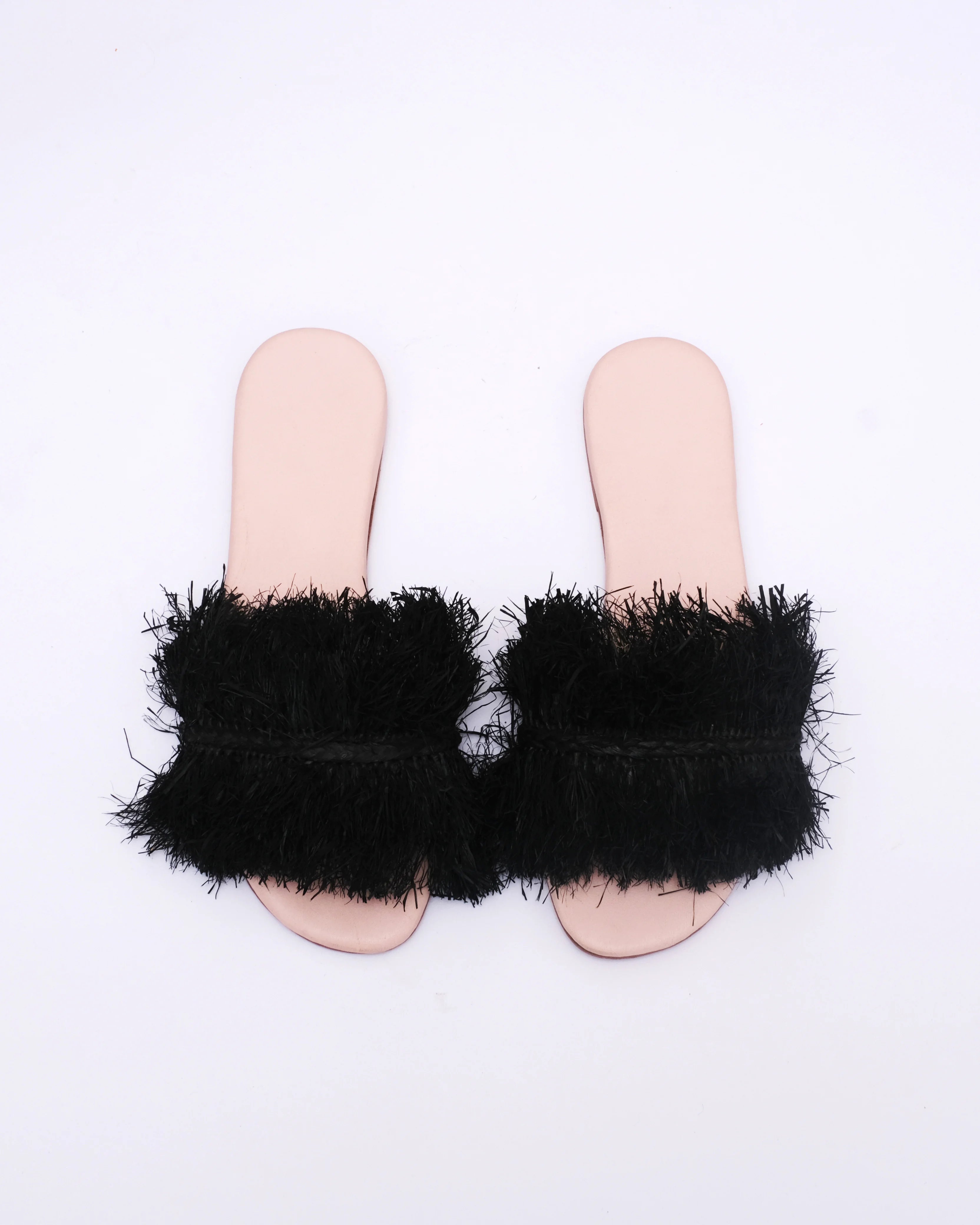 Women's Raffia Fringed Flat Slide Sandals In Black