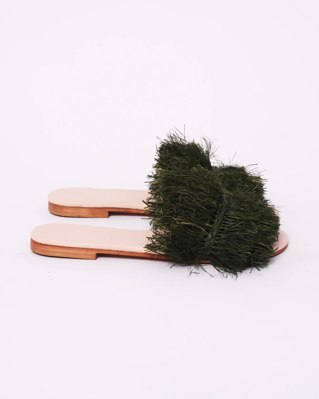 Women's Raffia Fringed Flat Slide Sandals In Jet Black