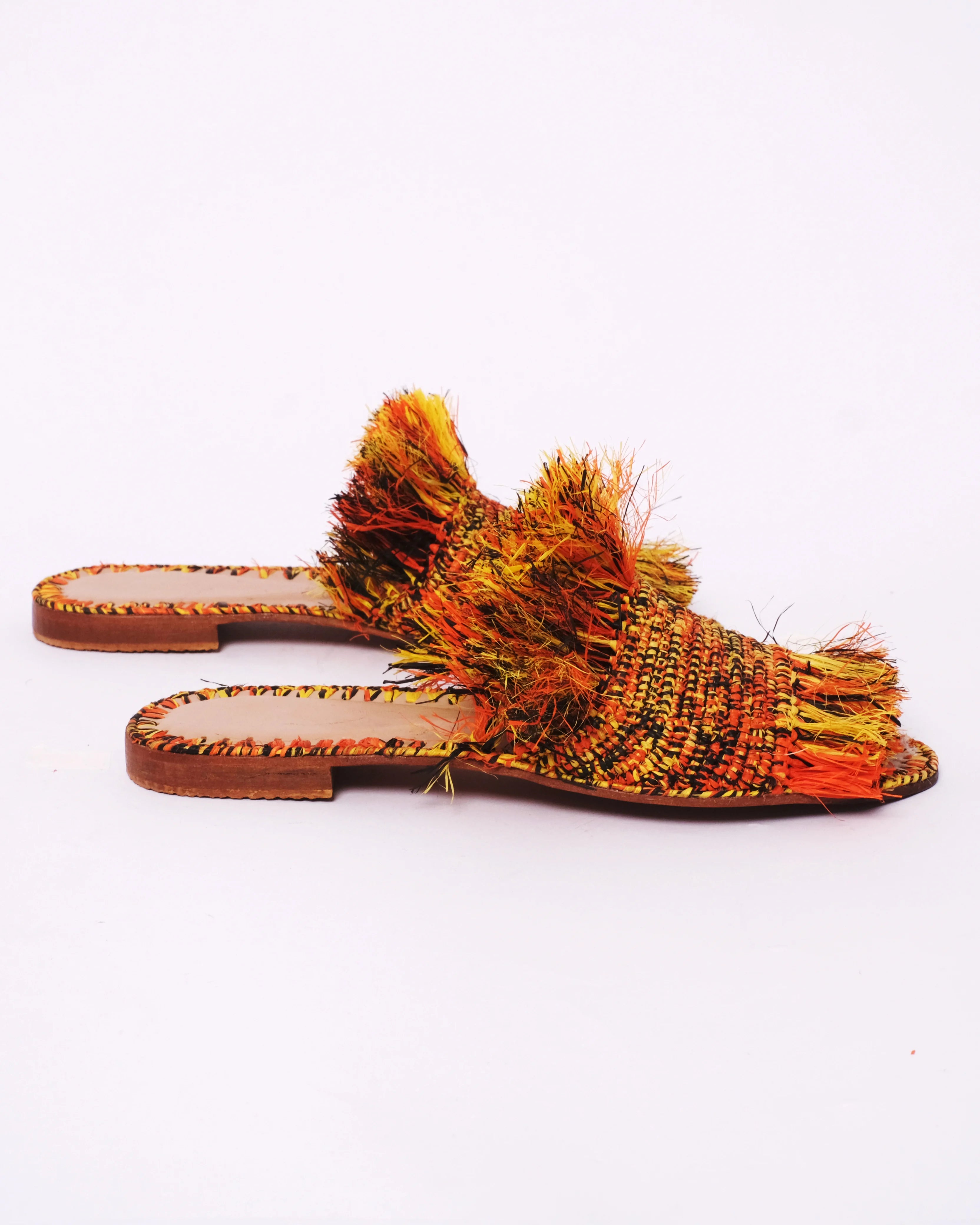 Women's Raffia Fringed Flat Slide Sandals – Multicolor