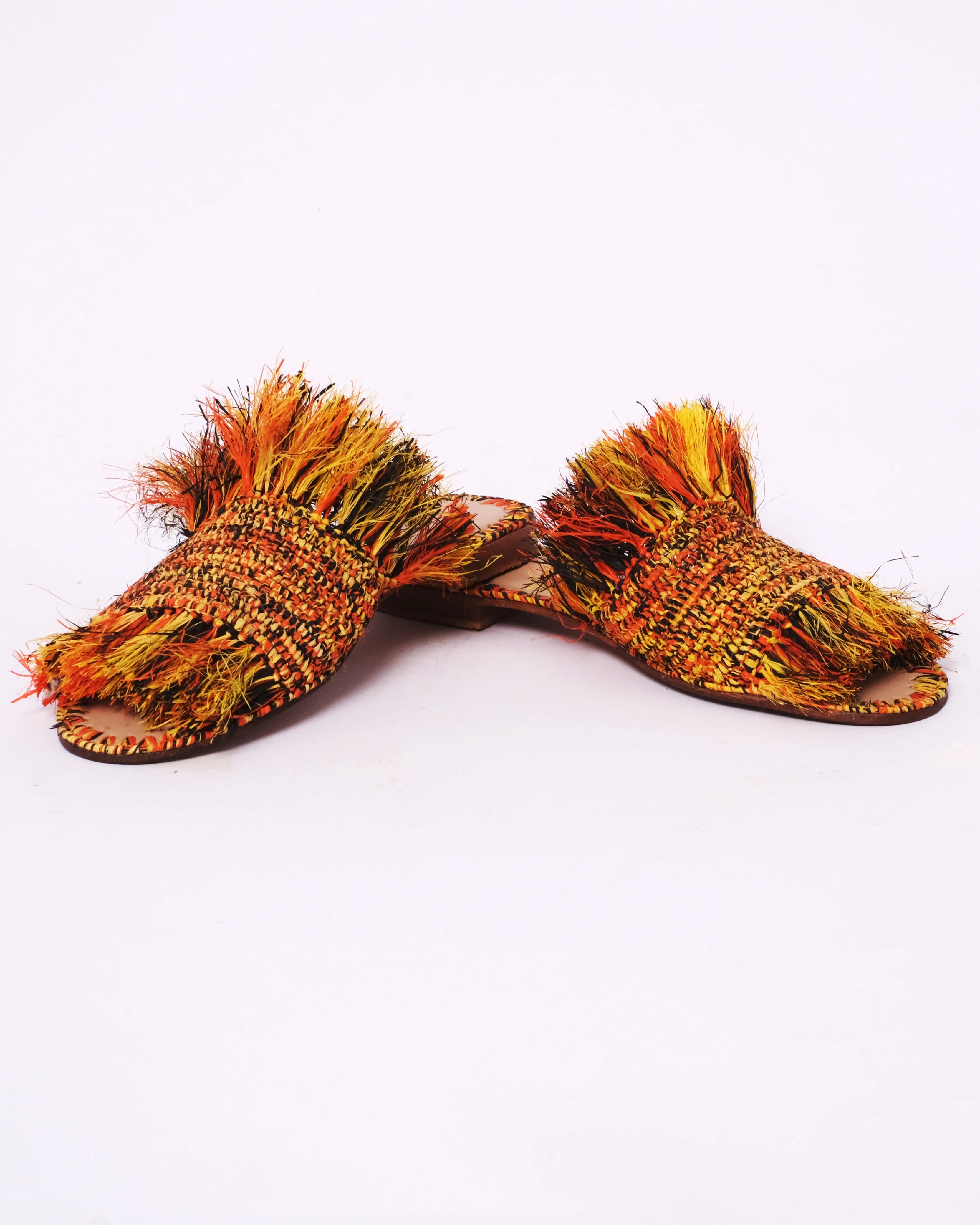 Women's Raffia Fringed Flat Slide Sandals – Multicolor