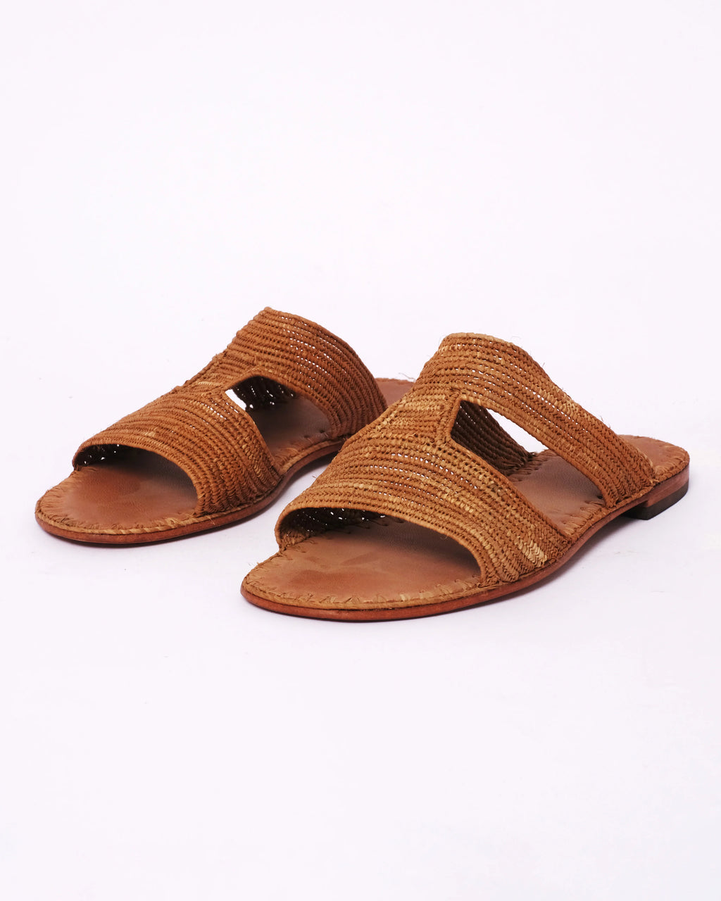 Women's Raffia H-Strap Flat Sandals In Camel Brown