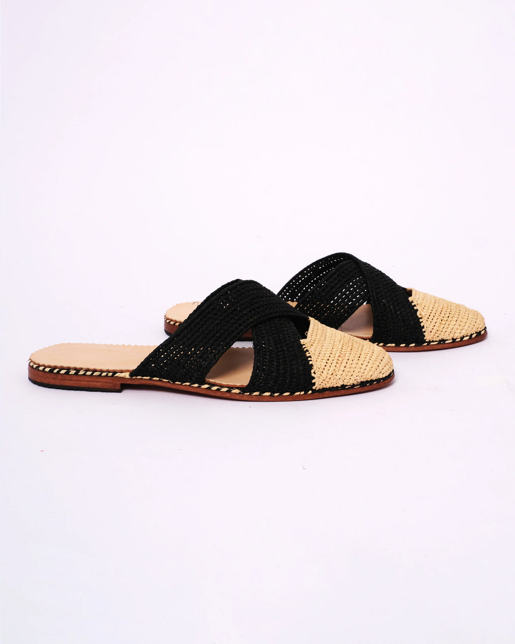 Women's Raffia Mule in Black & Natural