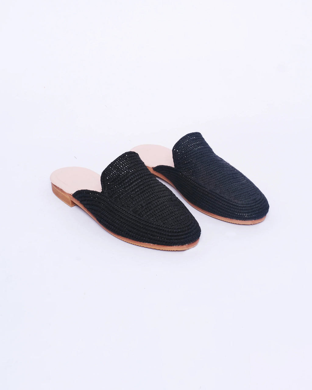Women's Raffia Mule in Black
