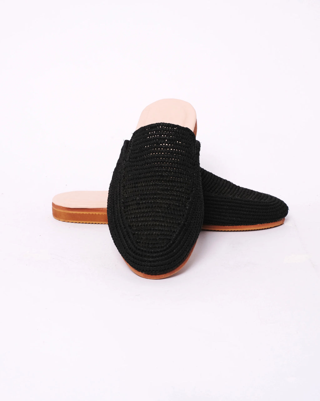 Women's Raffia Mule in Black