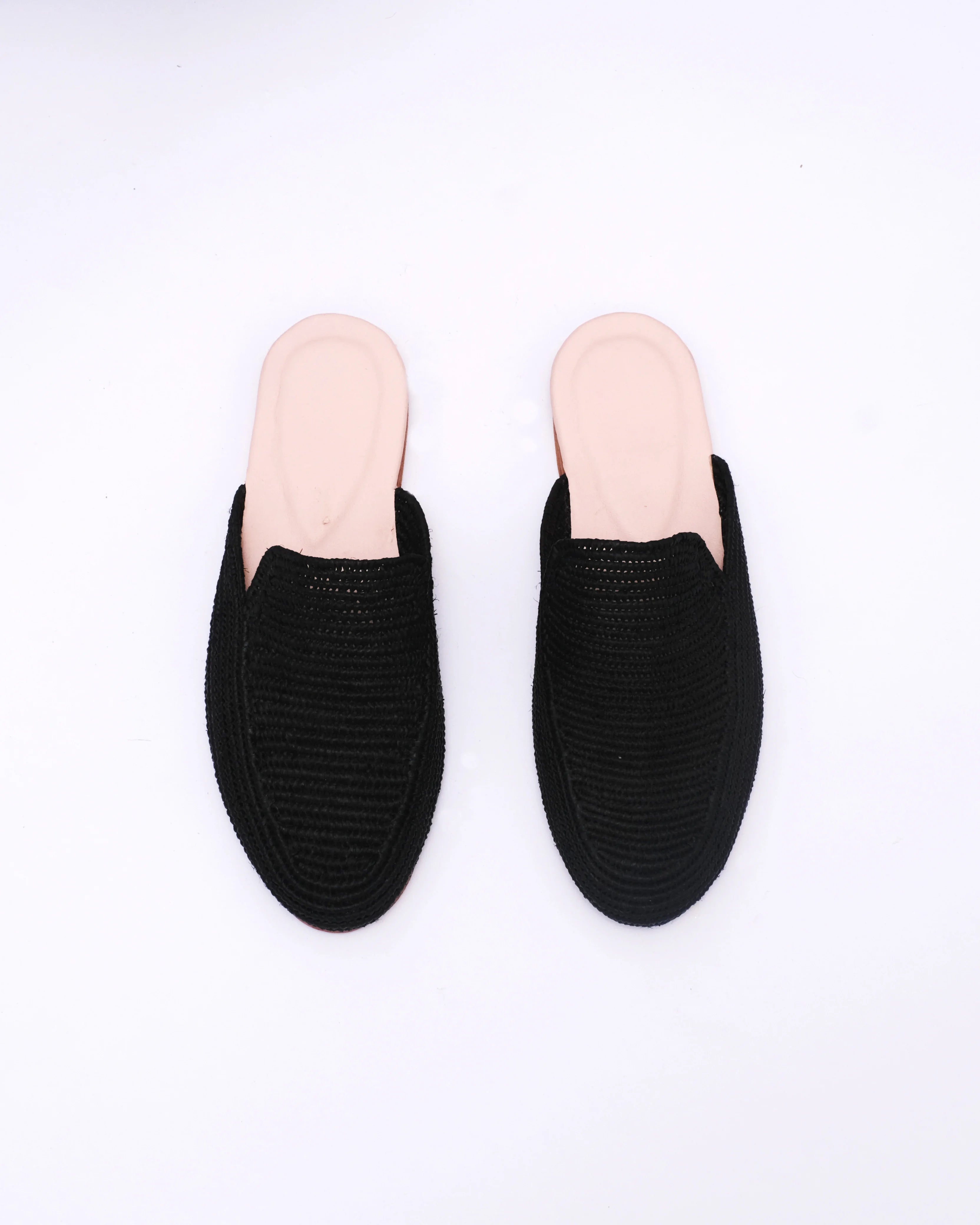 Women's Raffia Mule in Black
