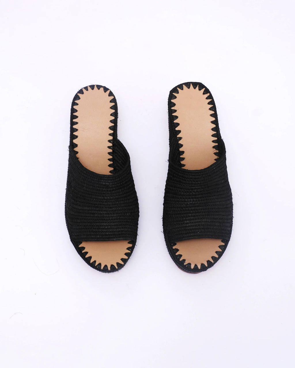 Women's Raffia Wedge Mule Sandals In Black