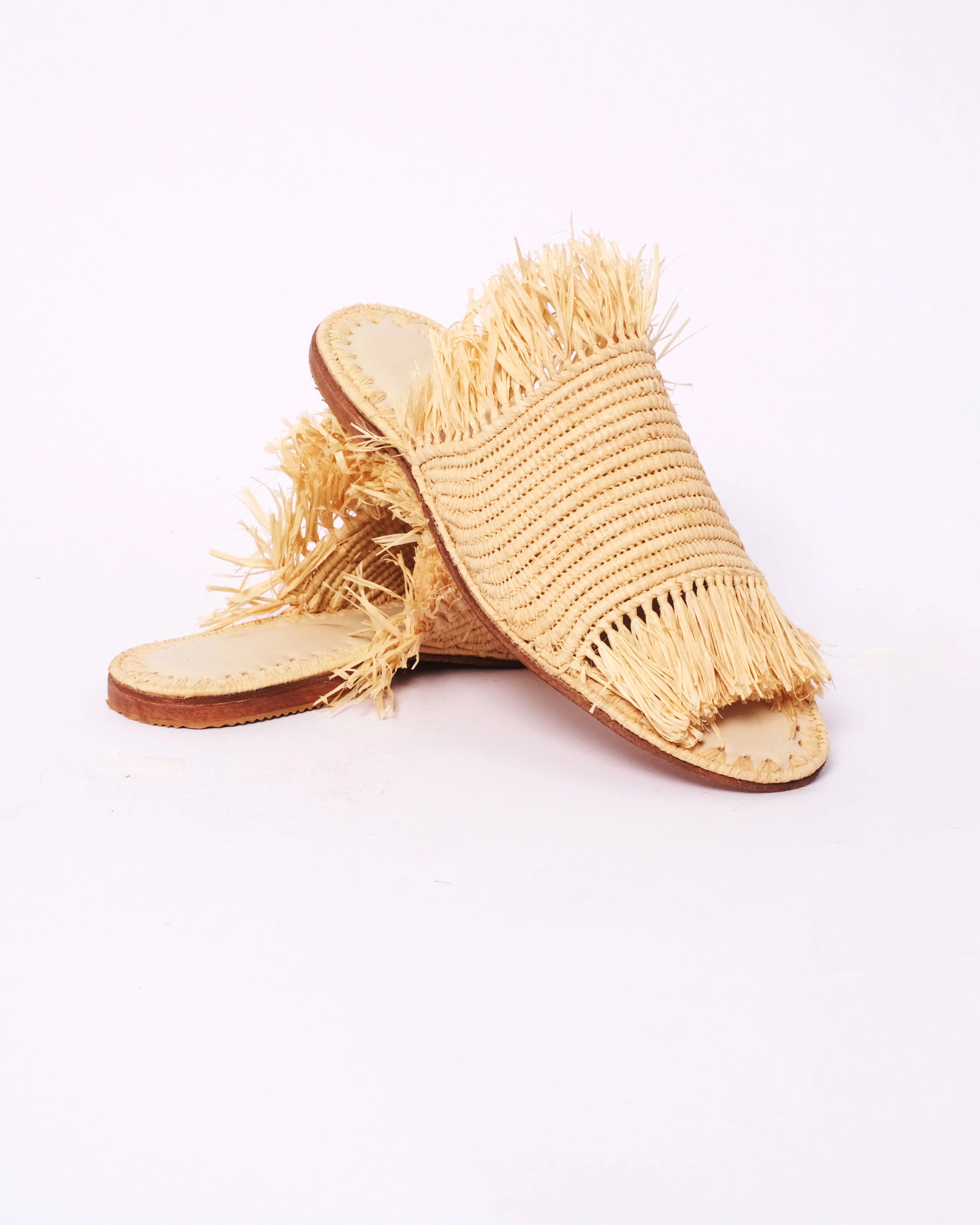Women's Raffia Woven Mule Sandals In Natural Cream